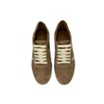 Zapatilla Tabbuso Enna de gamuza avellana con apliques champagne